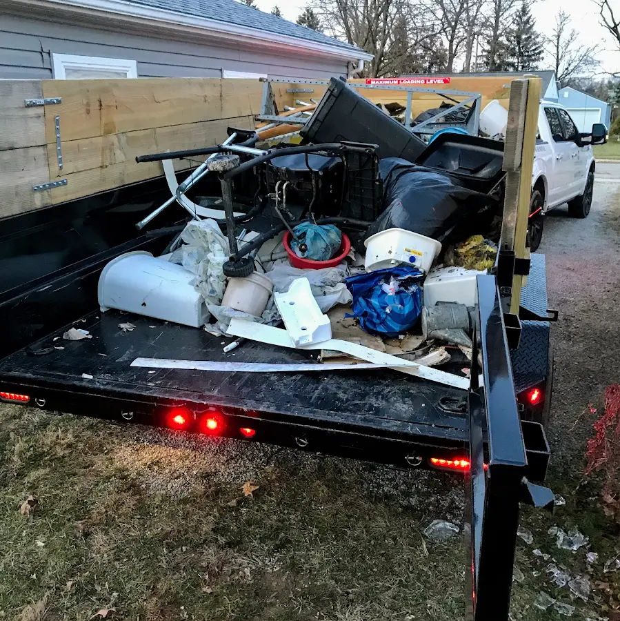 Roll-off dumpster delivered to a residential driveway in Maryville